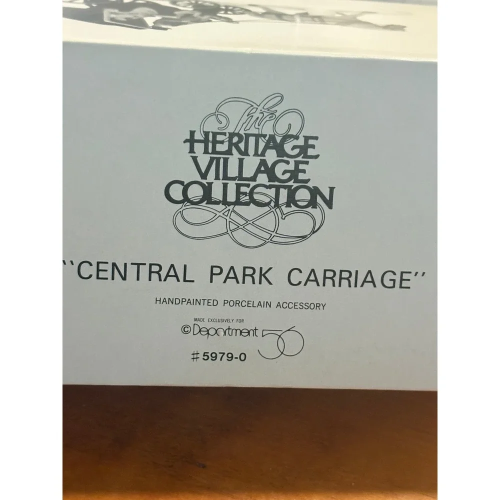 Dept 56 Central Park Carriage Heritage Village Collection 5979-0 Porcelain Multi
